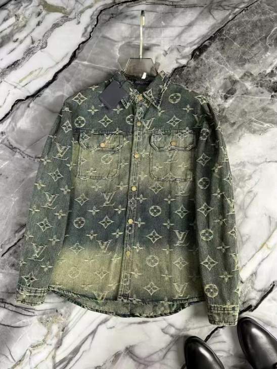 Picture of Louis Vuitton Jackets _SKULVM-4XL11Lr11431834